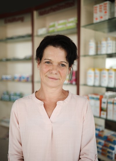 Bürokraft Frau Mai